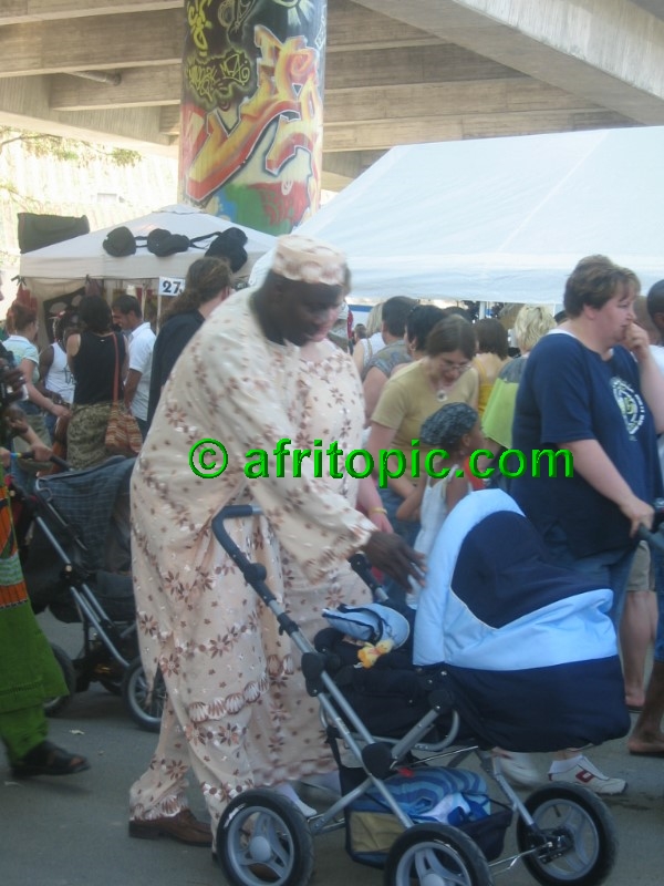 ../Images/AfricaFestival-28-29May05 164.jpg